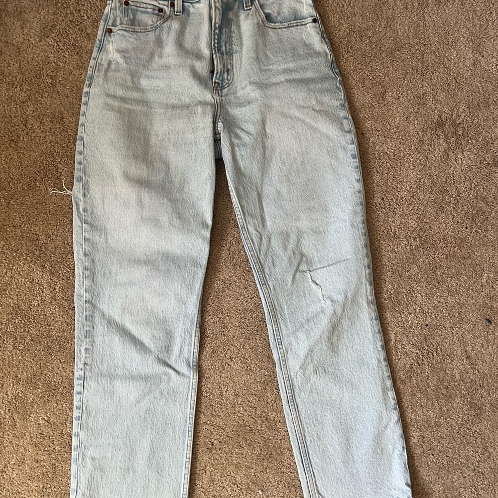 Abercrombie & Fitch Women's Light Blue Straight Leg Jeans